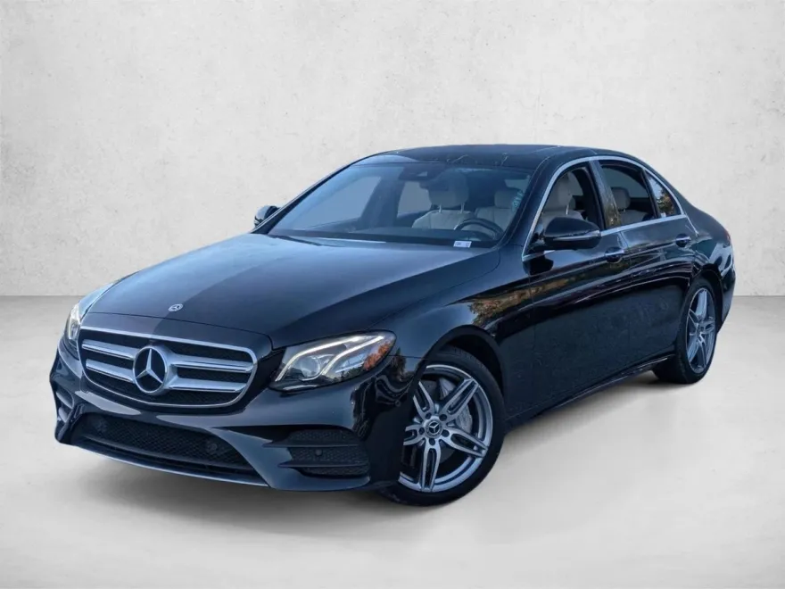 2019 Mercedes Benz E 300 Sedan photo 1