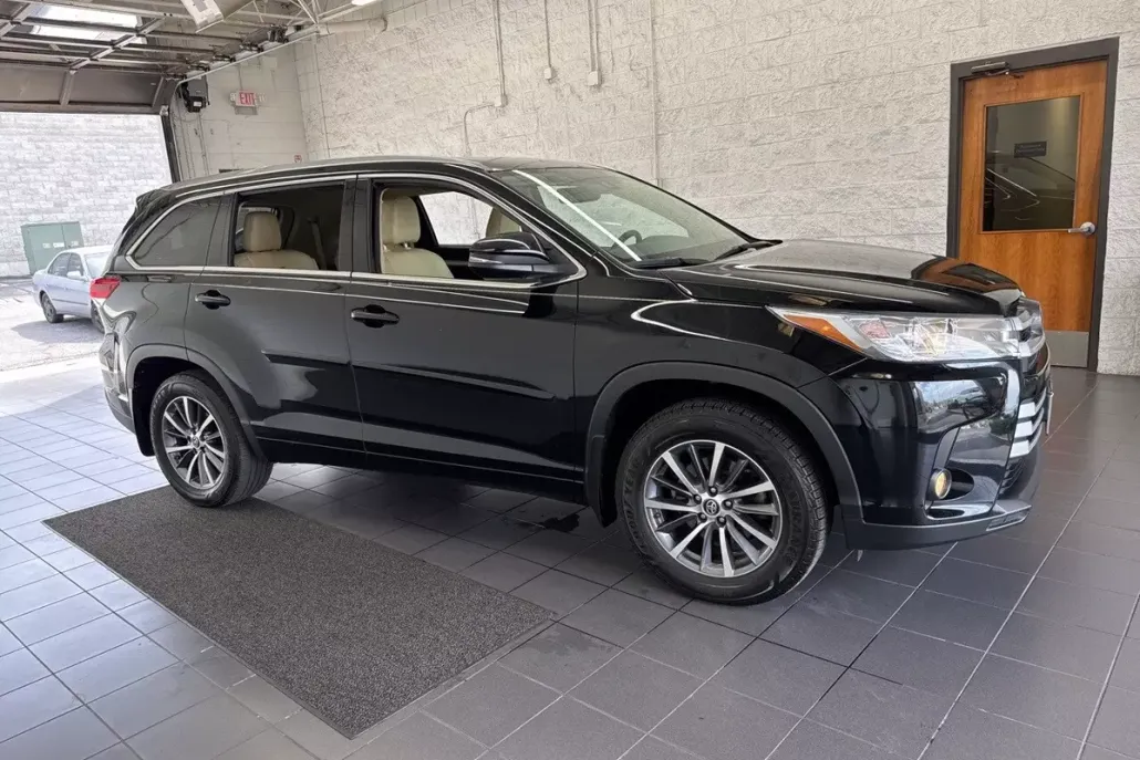 2018 Toyota Highlander XLE photo 1