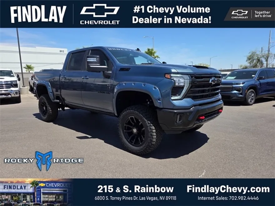 2025 Chevrolet Silverado 2500HD LT photo 1