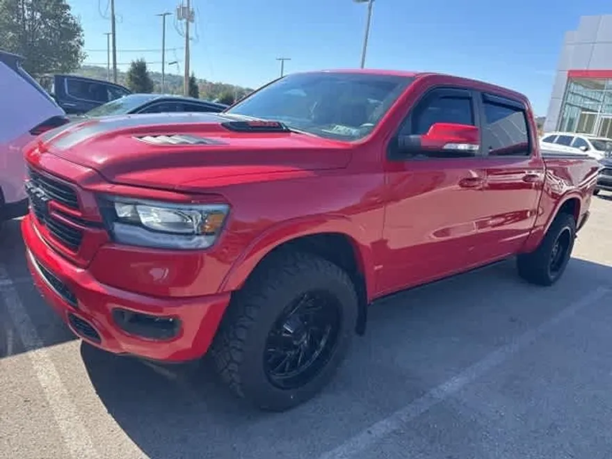 2019 Ram 1500 Laramie photo 1