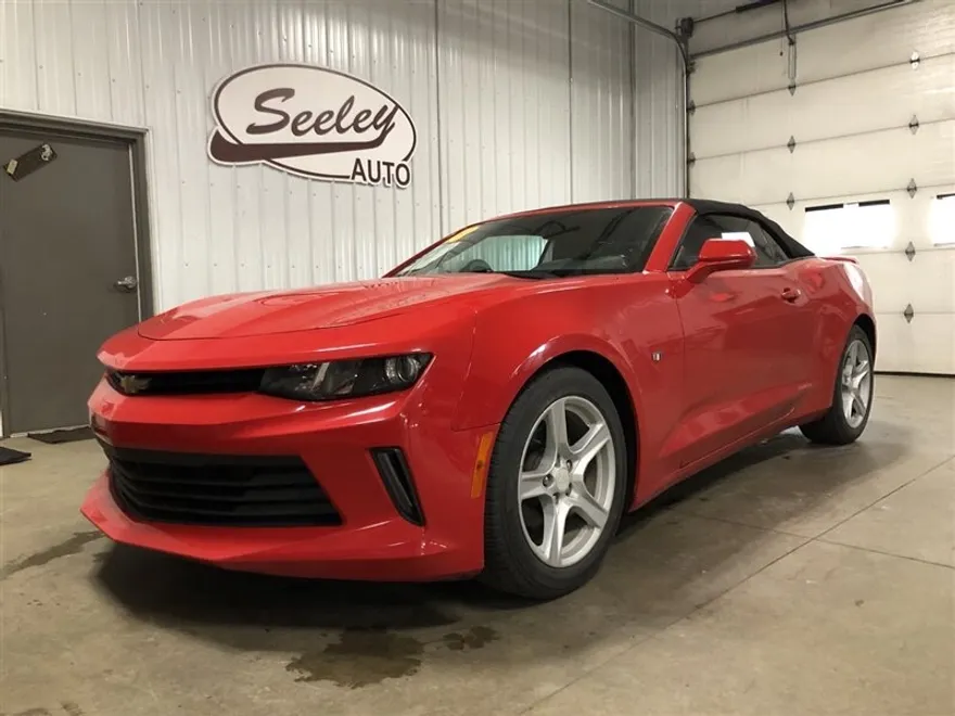 2018 Chevrolet Camaro 1LS 1LT photo 1