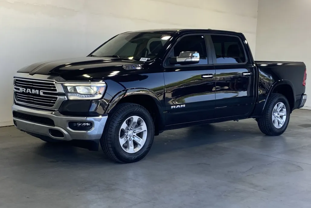 2022 Ram 1500 Laramie photo 1
