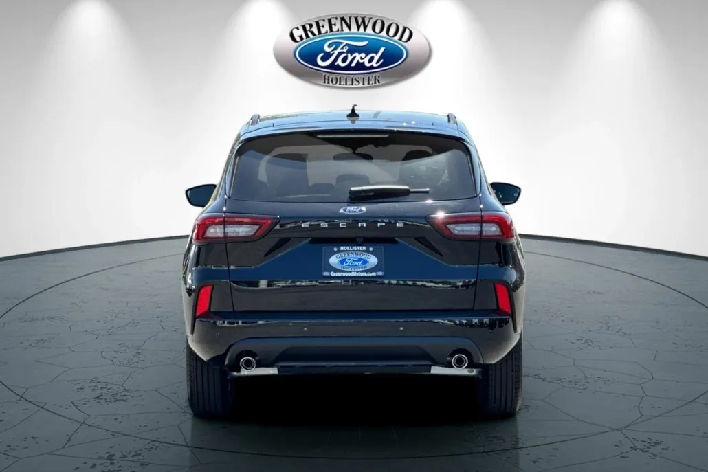 2024 Ford Escape ST-Line photo 1