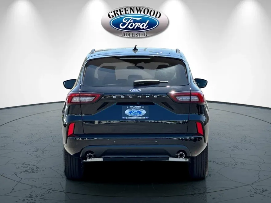 2024 Ford Escape ST-Line photo 1