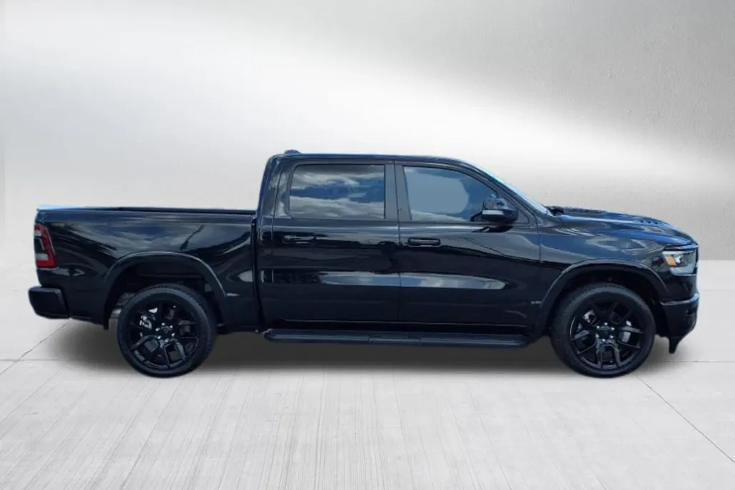 2022 Ram 1500 Laramie photo 1