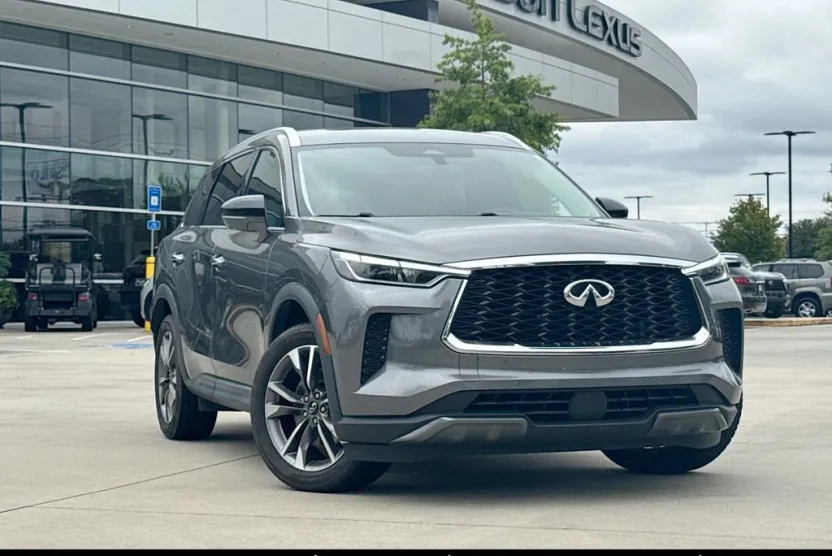 2022 Infiniti QX60 Luxe photo 1