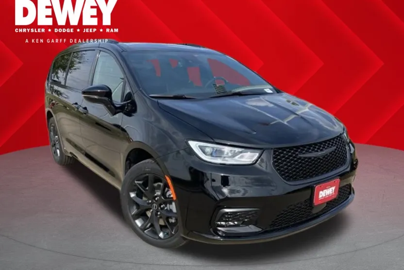 2026 Chrysler Pacifica Limited photo 1