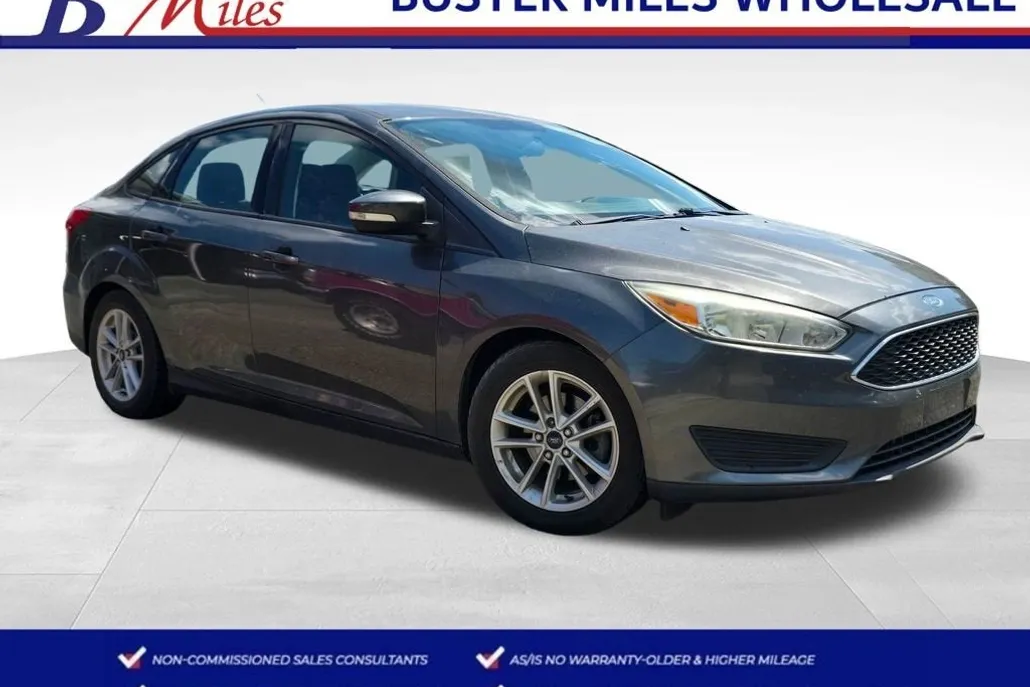 2015 Ford Focus SE photo 1