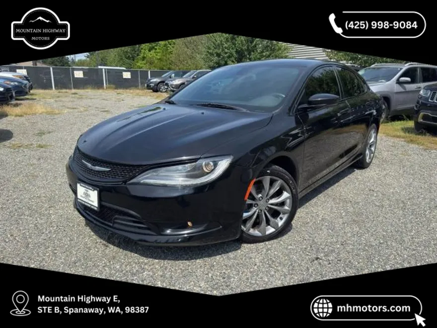 2016 Chrysler 200 photo 1