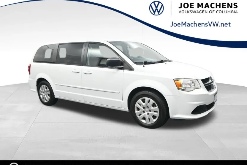 2017 Dodge Grand Caravan SE photo 1
