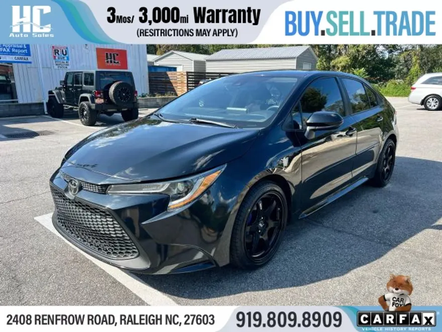 2021 Toyota Corolla LE photo 1