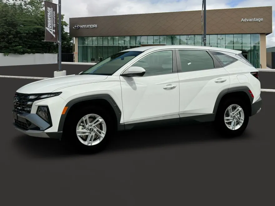 2026 Hyundai Tucson SE photo 1
