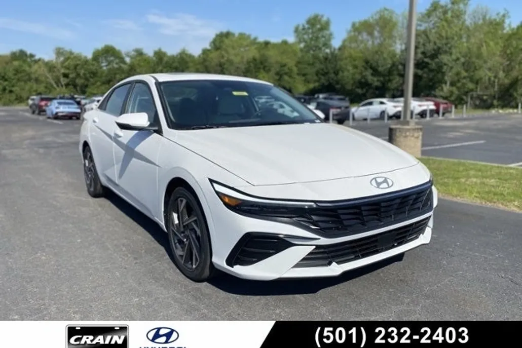2025 Hyundai Elantra Limited photo 1