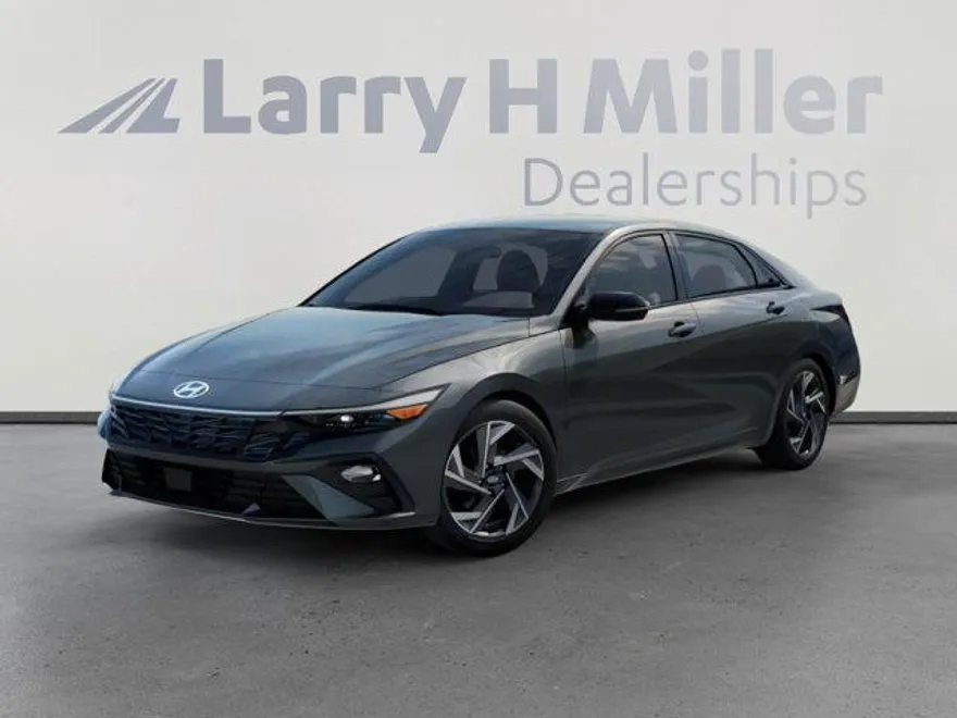 2025 Hyundai Elantra SEL Sport photo 1