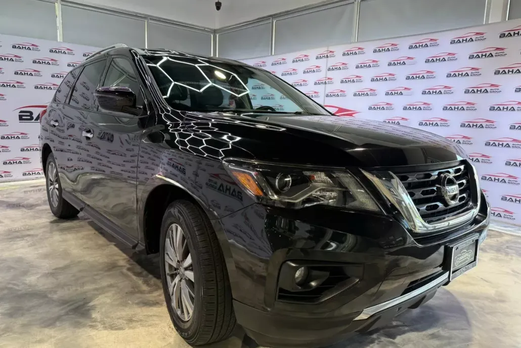 2019 Nissan Pathfinder SV photo 1