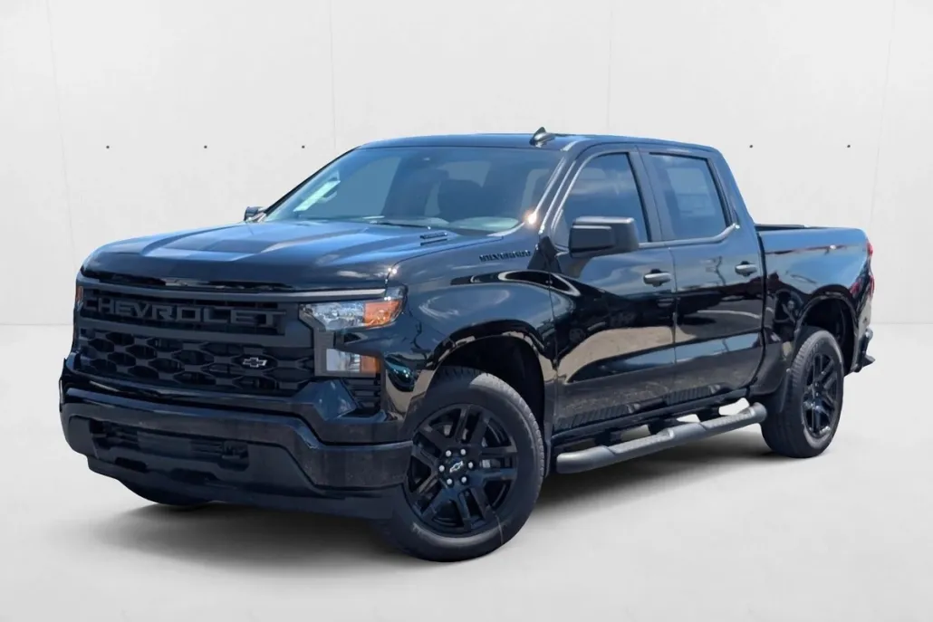 2026 Chevrolet Silverado 1500 Custom photo 1