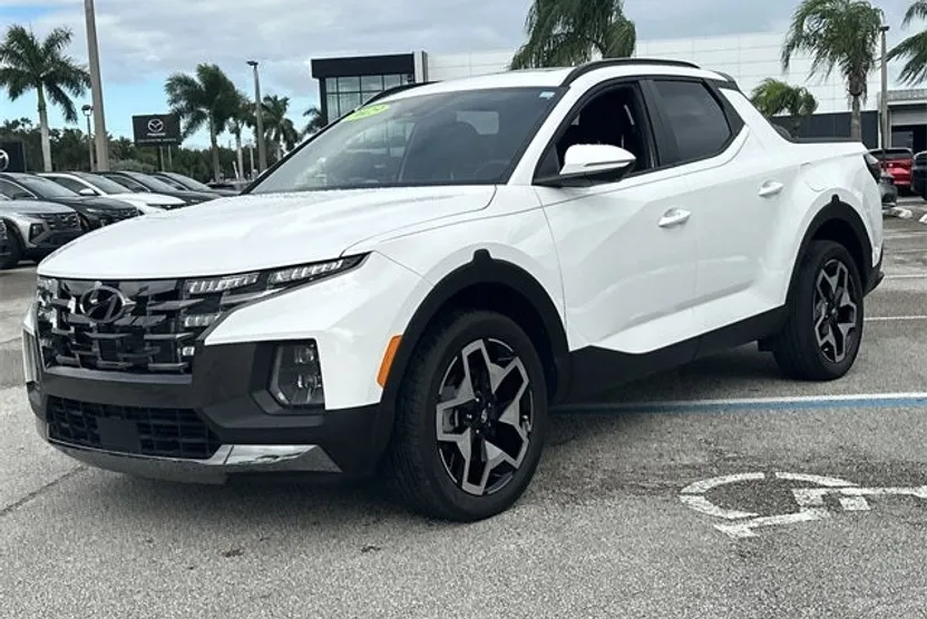 2023 Hyundai Santa Cruz Limited photo 1