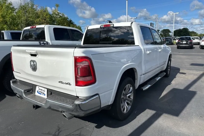 2024 Ram 1500 Limited photo 1