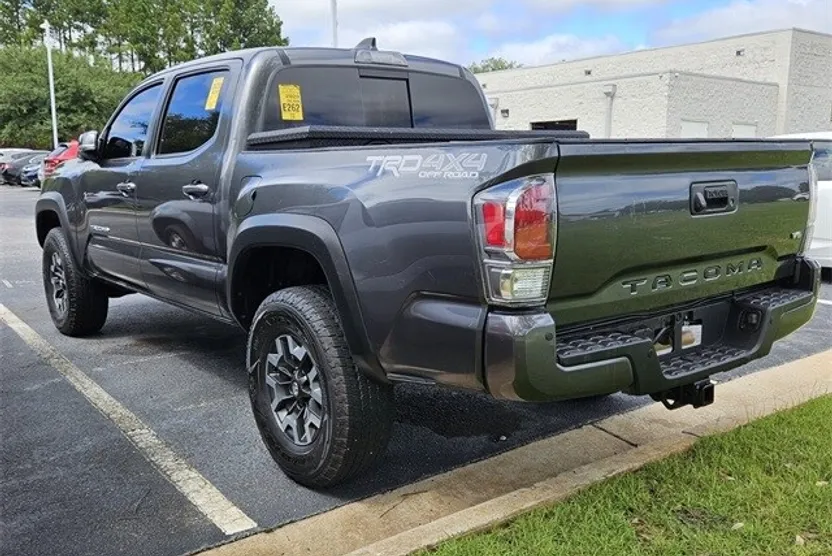2020 Toyota Tacoma TRD Off-Road photo 1