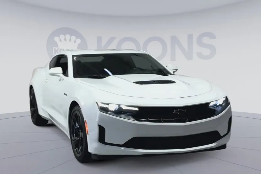 2024 Chevrolet Camaro LT1 photo 1