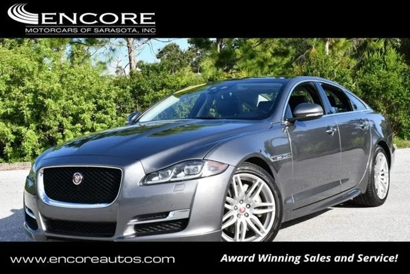 2019 Jaguar XJ R-Sport photo 1