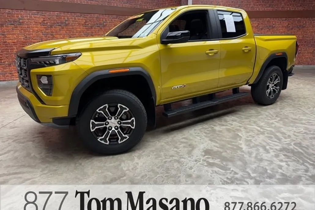 2023 Gmc Canyon AT4 photo 1