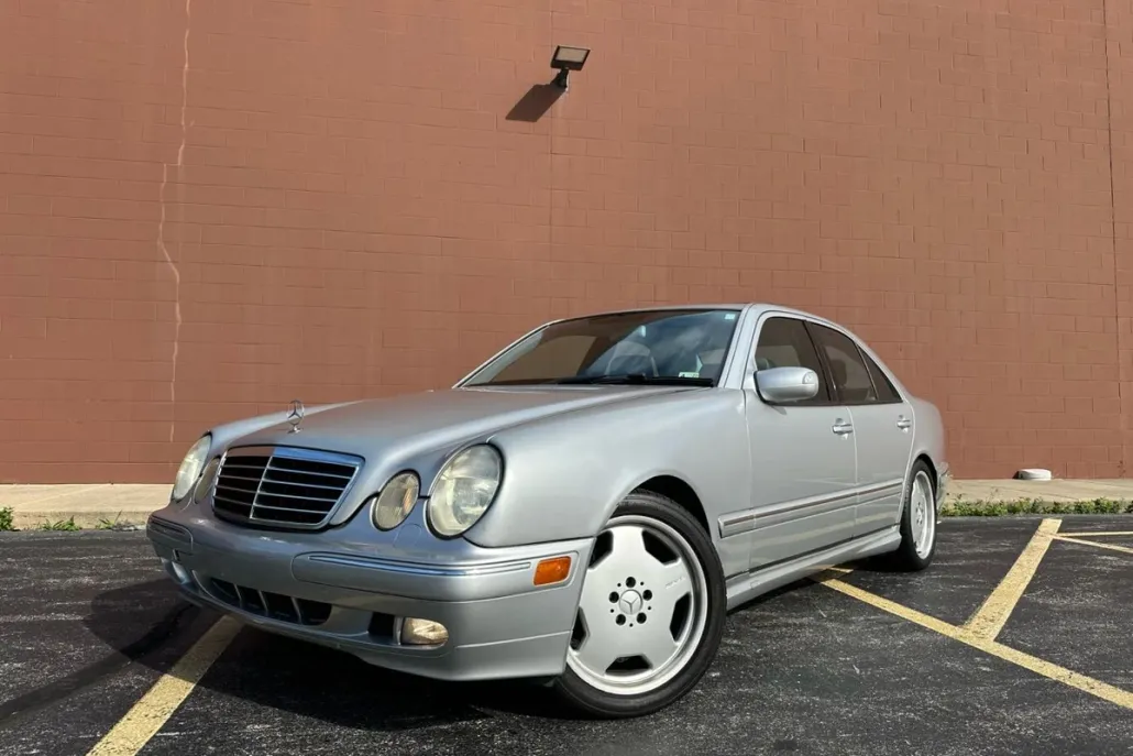 2001 Mercedes Benz E AMG photo 1