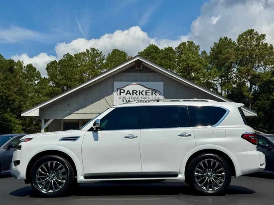 2024 Nissan Armada Platinum photo 1