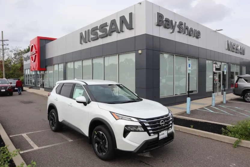 2026 Nissan Rogue SV photo 1