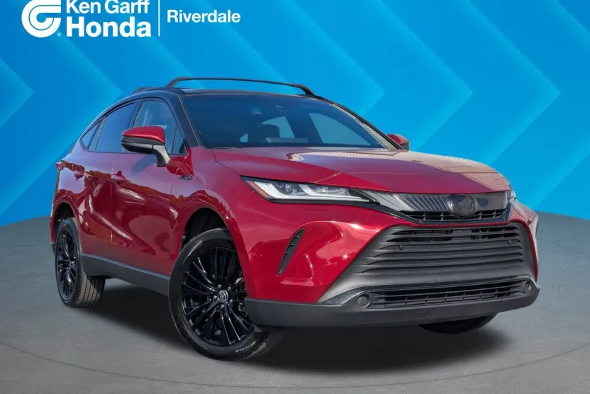 2021 Toyota Venza XLE photo 1
