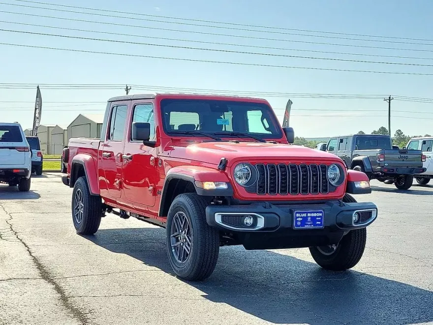 2025 Jeep Gladiator Sport photo 1