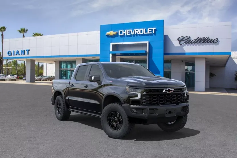 2025 Chevrolet Silverado 1500 ZR2 photo 1