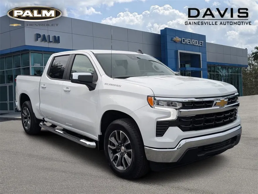 2025 Chevrolet Silverado 1500 LT photo 1