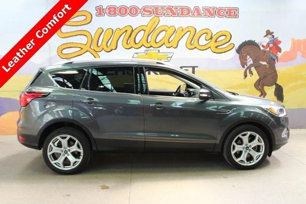 2019 Ford Escape Titanium photo 1