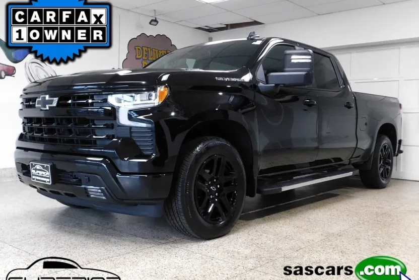 2024 Chevrolet Silverado 1500 RST photo 1