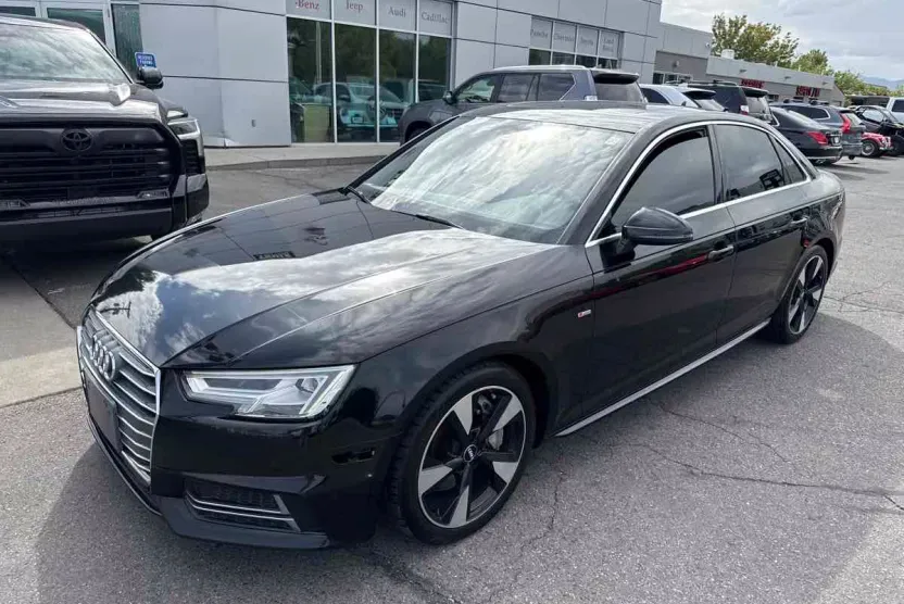 2017 Audi A4 Quattro Premium Plus photo 1