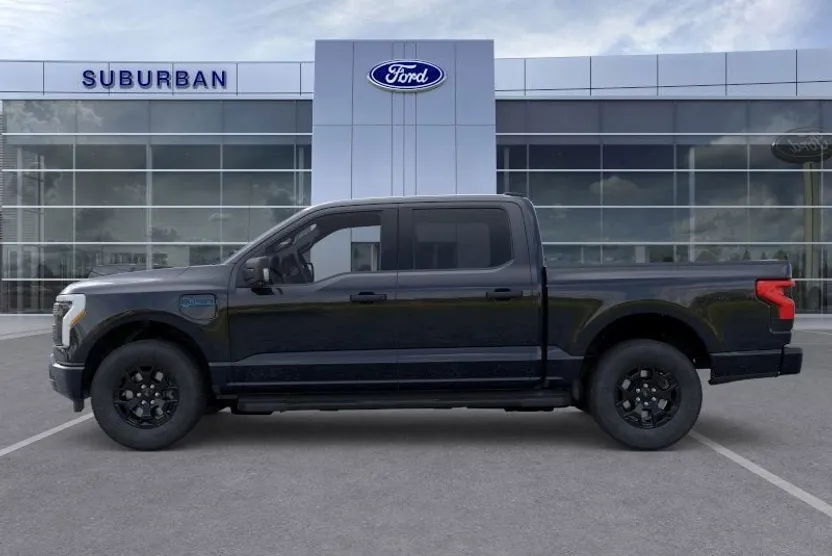 2025 Ford F-150 Lightning XLT photo 1