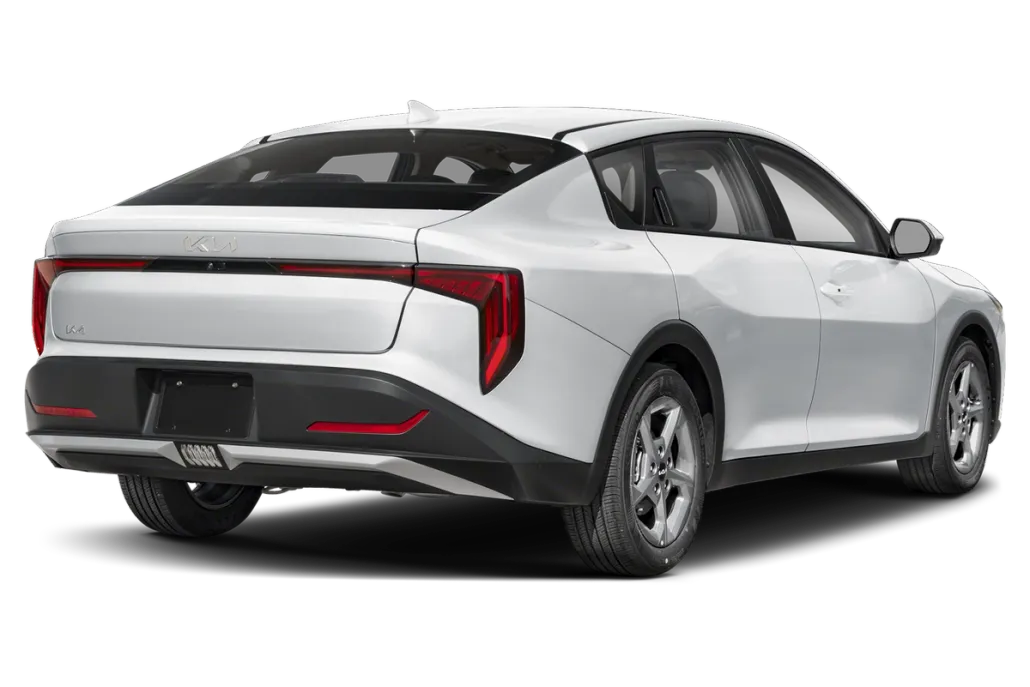 2025 Kia K4 LXS photo 1