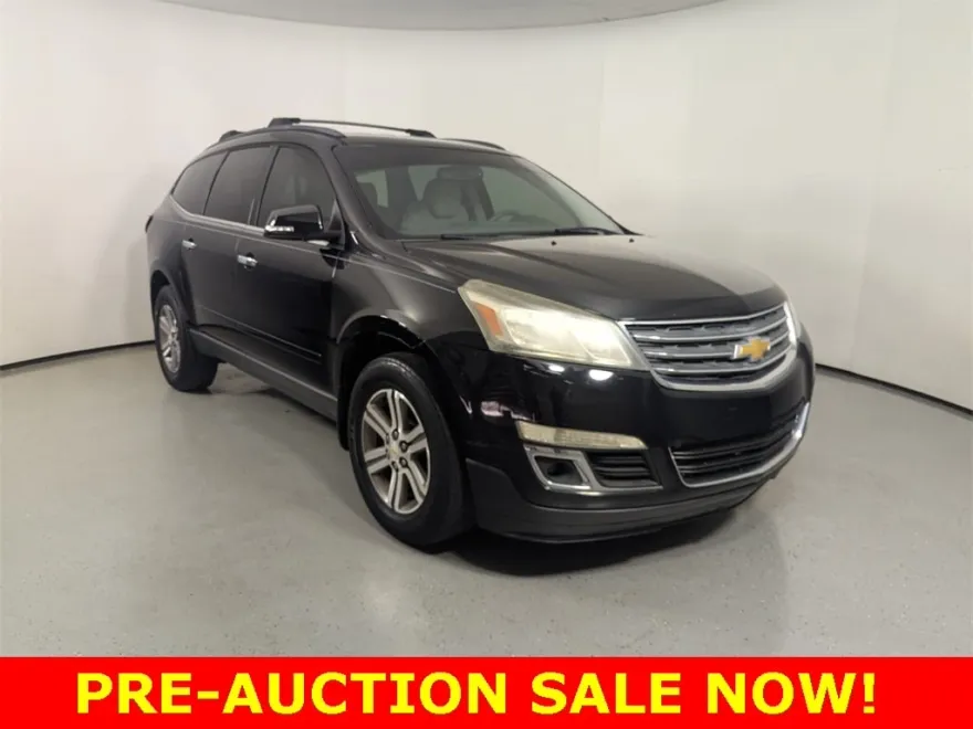 2016 Chevrolet Traverse 2LT photo 1