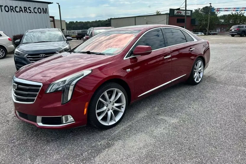 2018 Cadillac XTS Premium Luxury photo 1