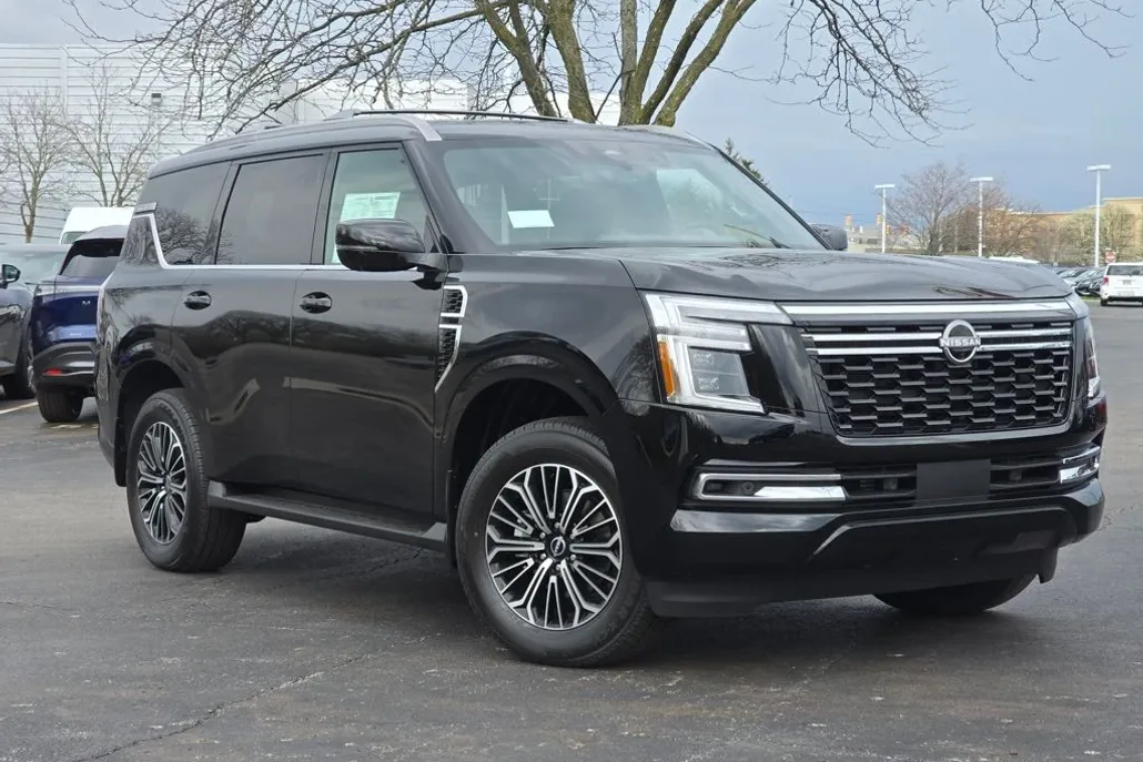 2025 Nissan Armada SL photo 1
