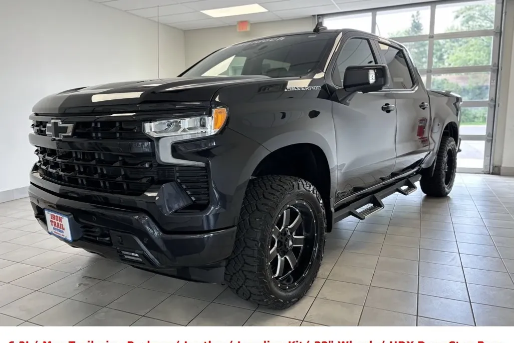 2024 Chevrolet Silverado 1500 RST photo 1