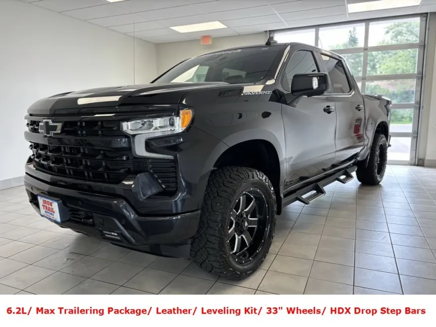 2024 Chevrolet Silverado 1500 RST photo 1