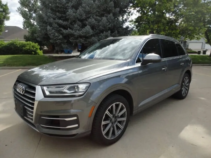 2017 Audi Q7 3.0T Premium Plus photo 1