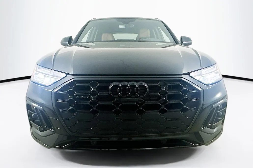 2024 Audi Q5 55 Premium Plus photo 1