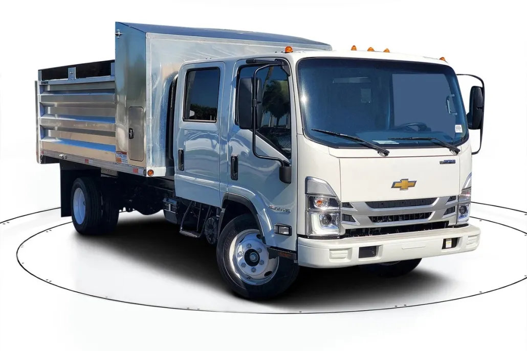 2025 Chevrolet Silverado 4500HD Base photo 1
