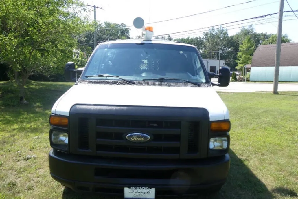 2013 Ford E-250 photo 1