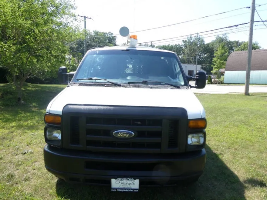 2013 Ford E-250 photo 1
