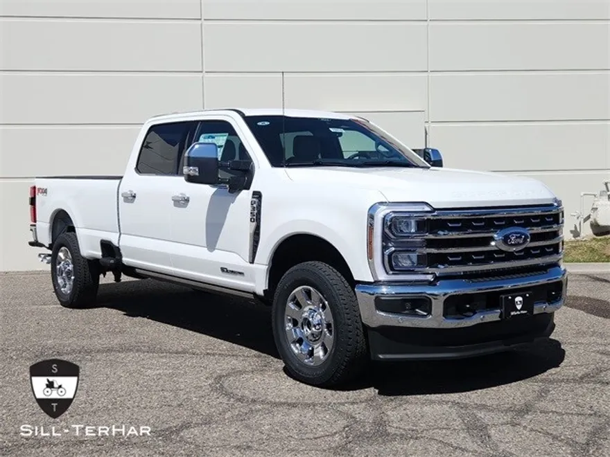 2025 Ford F-350 Lariat photo 1