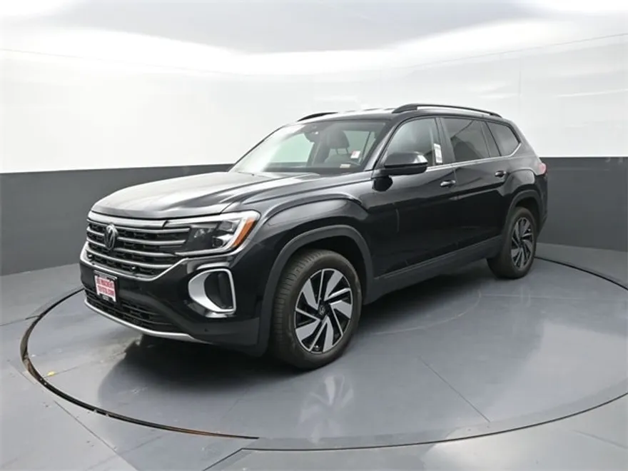 2024 Volkswagen Atlas SE Technology photo 1